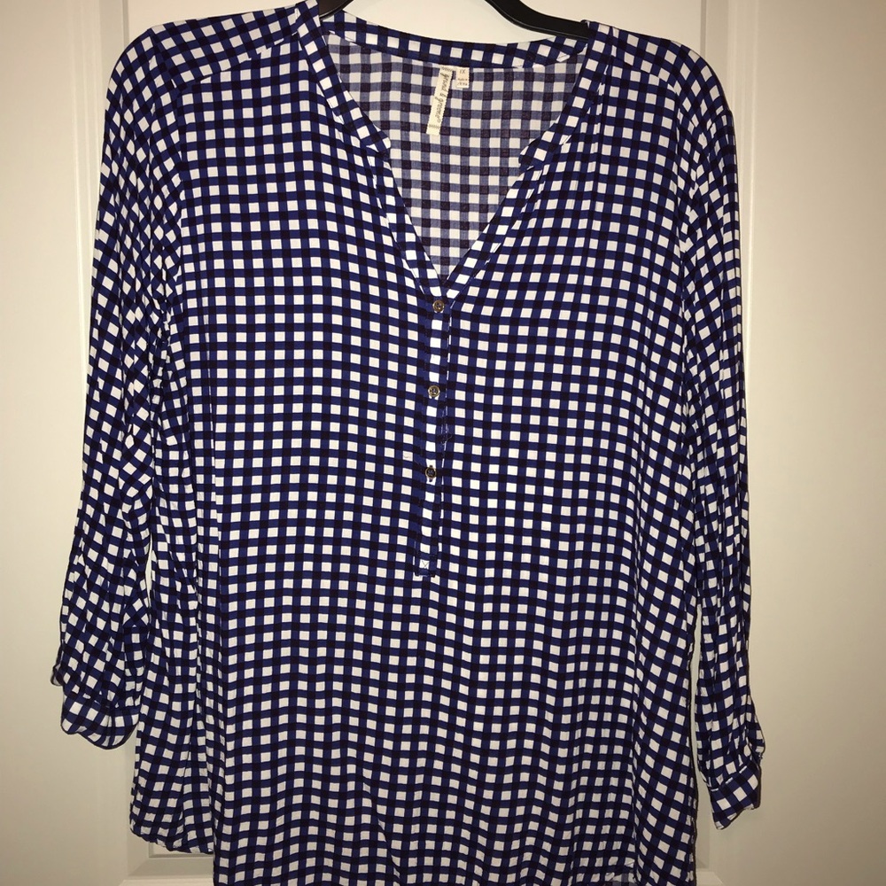 Light cotton plaid blouse